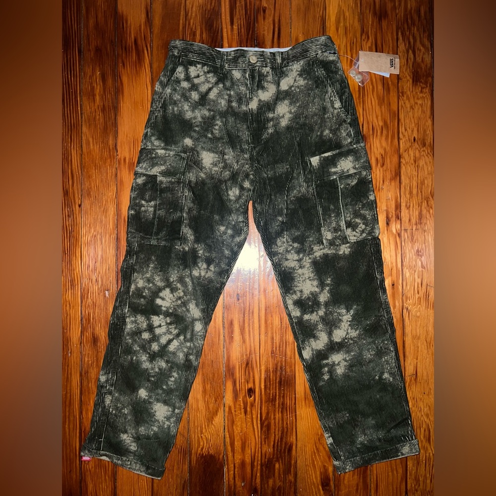 Brand New Vans Corduroy Loose Tapper Cargo Pants 29x32